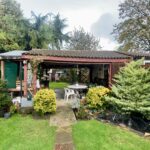 Garden hut